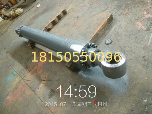 14587748   EC750 arm  cylinder